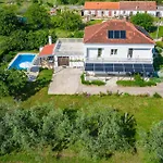 Holiday home Skabrnja 79 With Outdoor Swimmingpool *