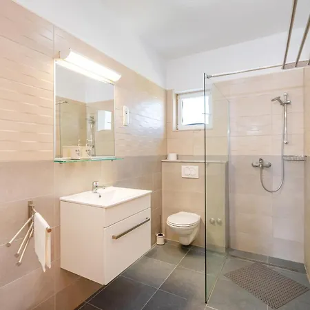 Pet Friendly In Skabrnja With Kitchen Galovac (Zadar)